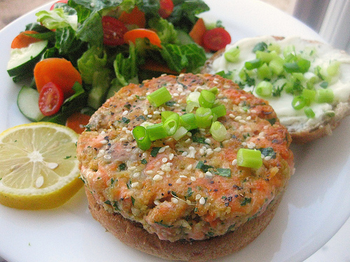 Sesame Salmon Burgers with Dill Yogurt Sauce!