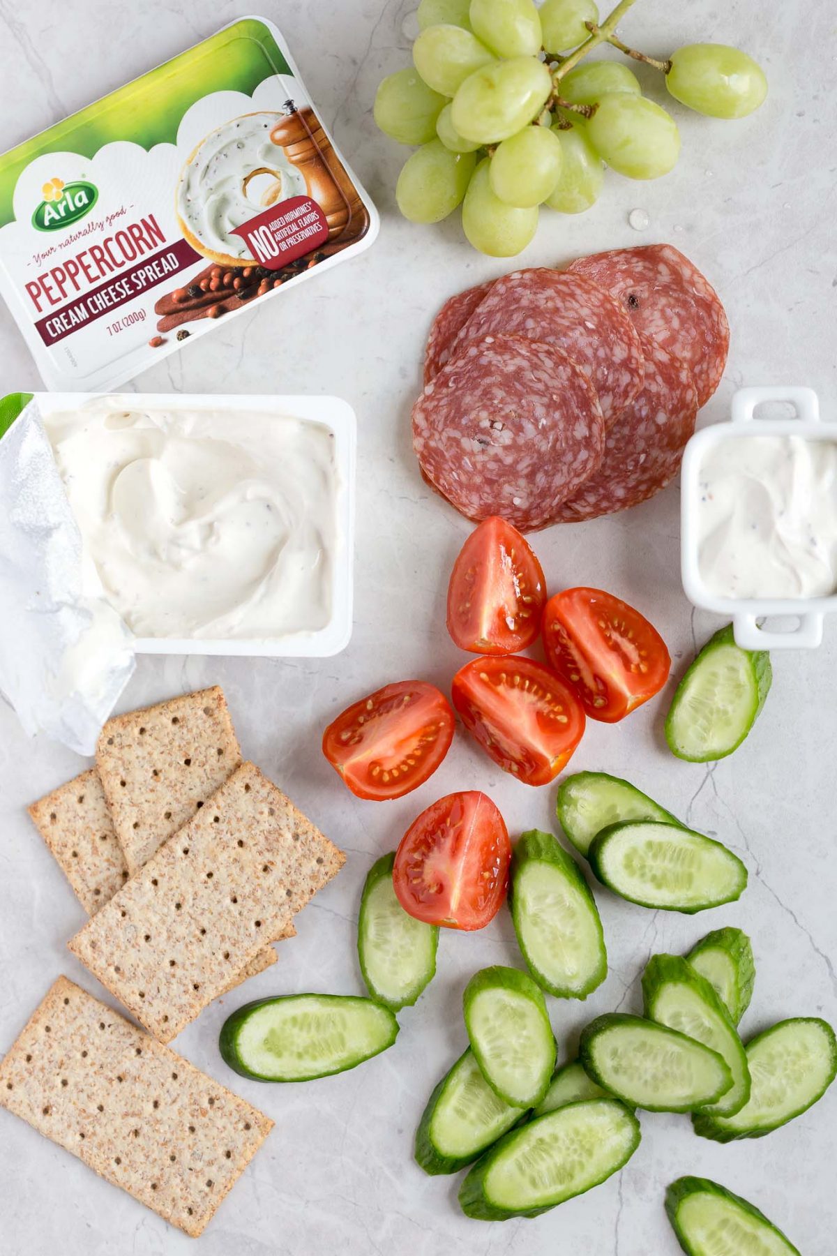 Adult Lunchable! Make your own delicious, healthy lunchable with salami (any deli meat), Arla cream cheese, sliced vegetables, and crackers! Great for a kid friendly school lunch 