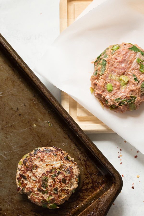 Asian Turkey Burgers Recipe with Quick Pickles - an easy super flavorful turkey burger made with scallions, soy sauce, garlic, and peanut butter or almond. Top them with cucumbers tossed salt and vinegar to make pickles in minutes! Recipe and review of Terra's Kitchen meal delivery service