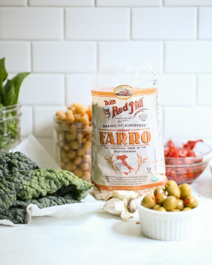 how to make farro salad with kale, sun dried tomatoes, chickpeas, fresh mozzarella, and olives