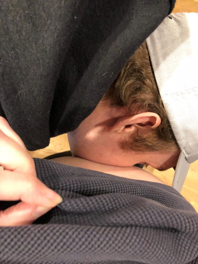 Daniel kissing my bump