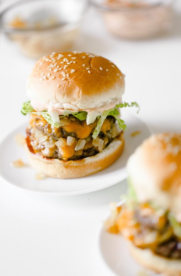 Homemade In N Out Burger Recipe! Here's a lighter and lower calorie take on In N Out's famous double double burgers, including their delicious secret sauce!