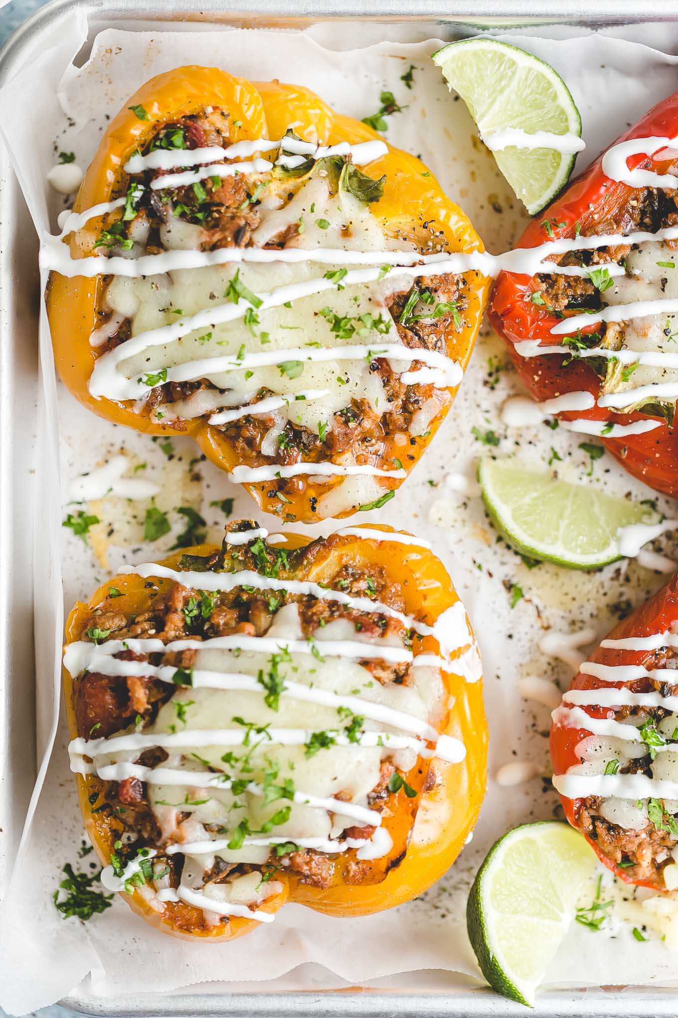 Low Carb Stuffed Peppers with Cauliflower Rice (189 calories or 3 WW points) - a keto recipe made with ground turkey and taco seasoning!
