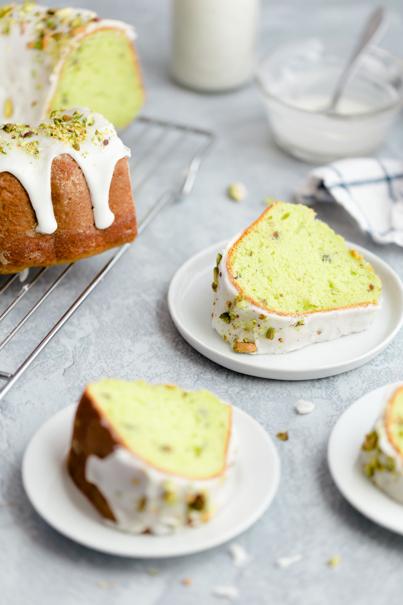 green pistachio bundt cake recipe