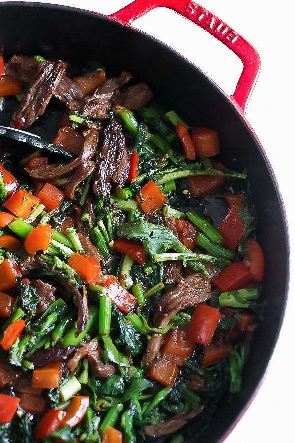 Spicy Beef Tacos Recipe with Broccoli Rabe - marinate your steak in a quick toasted sesame-soy dressing for a flavorful asian fusion taco recipe - paired with superfood broccoli rabe and stuffed in a corn tortilla! An easy weeknight dinner. 